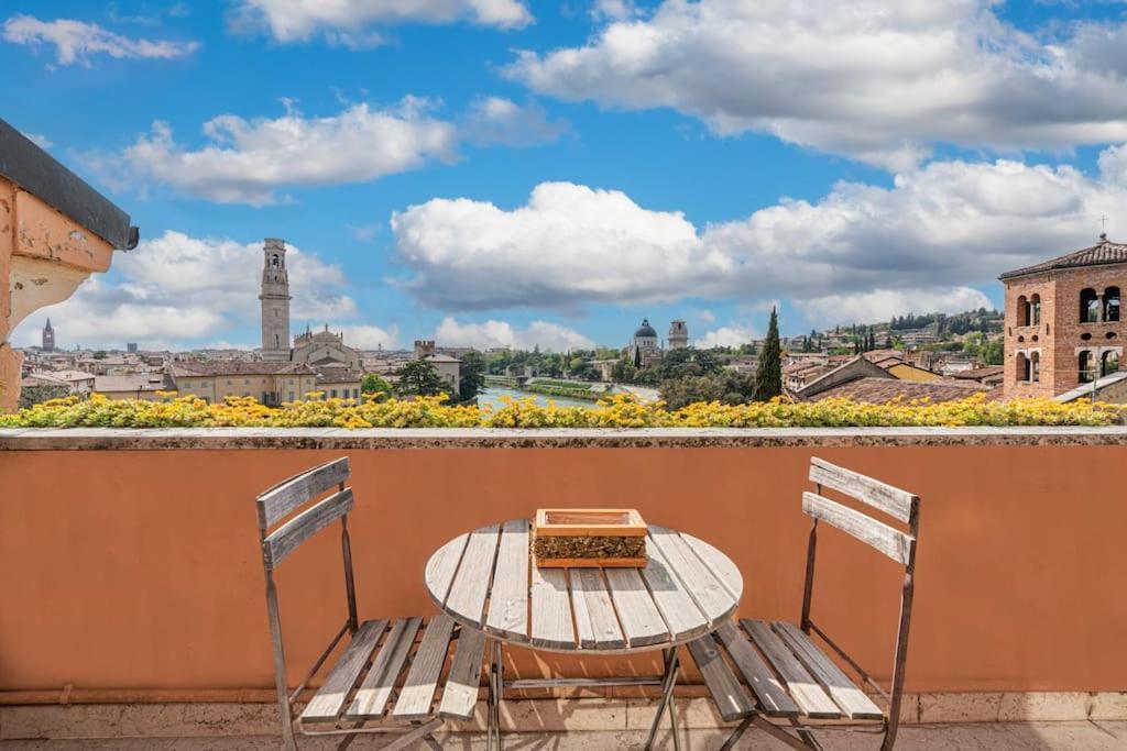 Domus Verona - Residenza Ponte Pietra Exterior foto